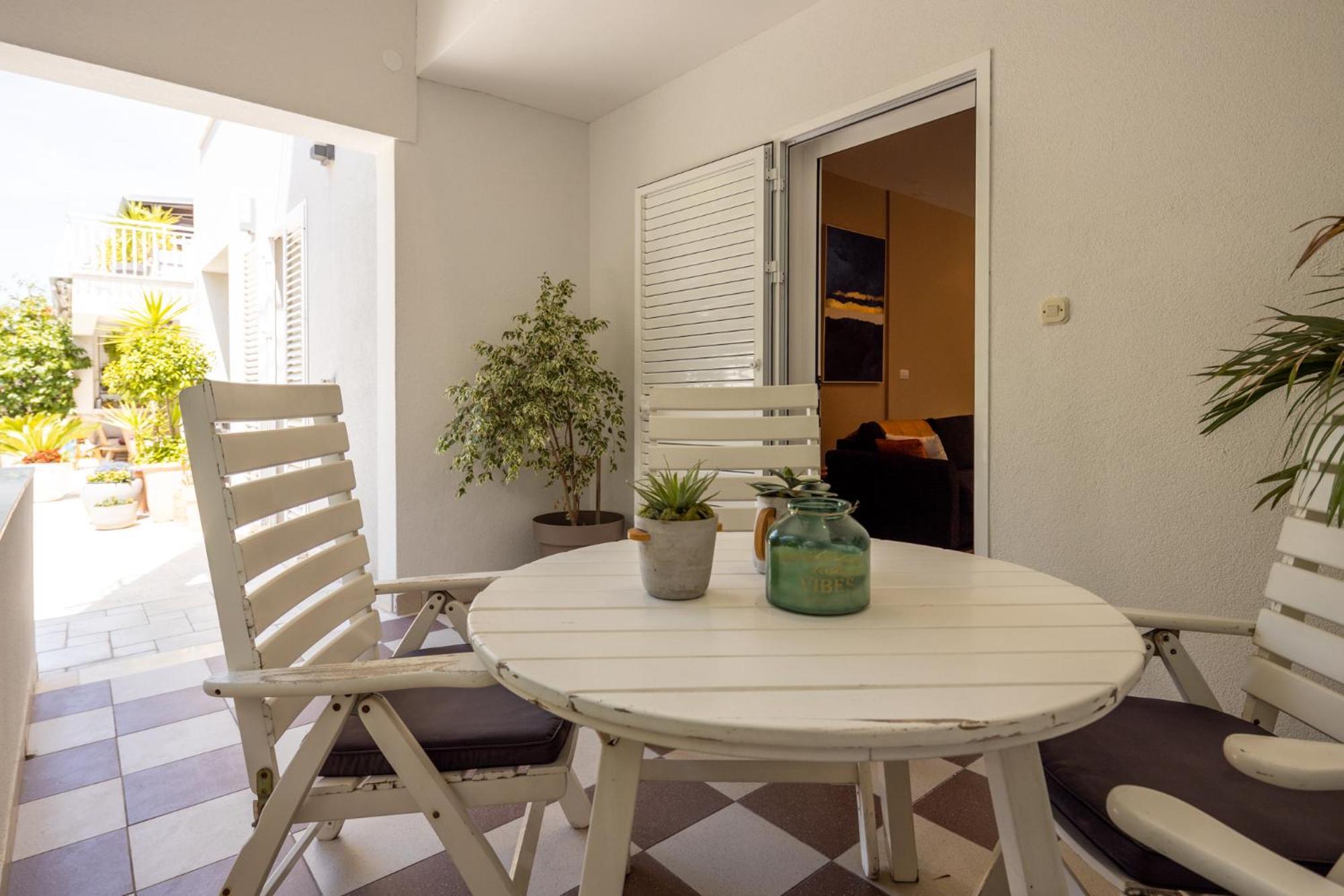 Dada Apartament Biograd Na Moru